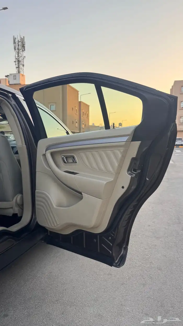 للبيع فورد تورس 2016 21