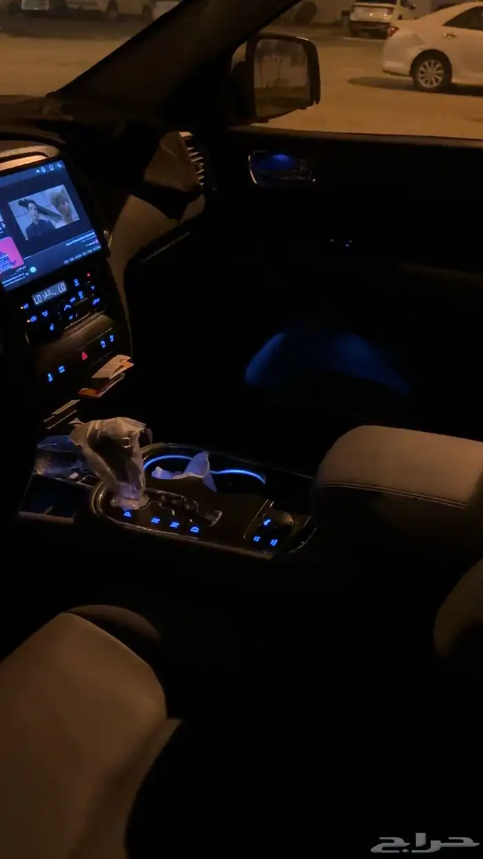 دوج دورانقو 2013 كرو 8 سلندر هيمي 15