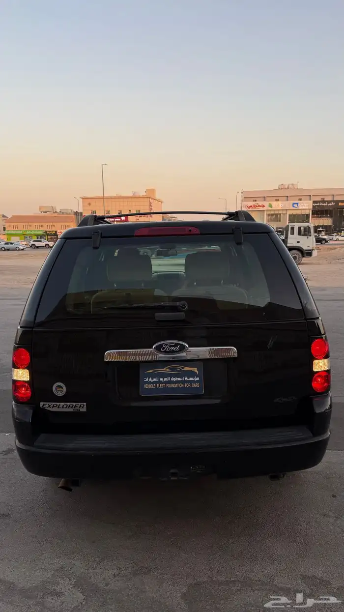 اكسبلور(2010) 1