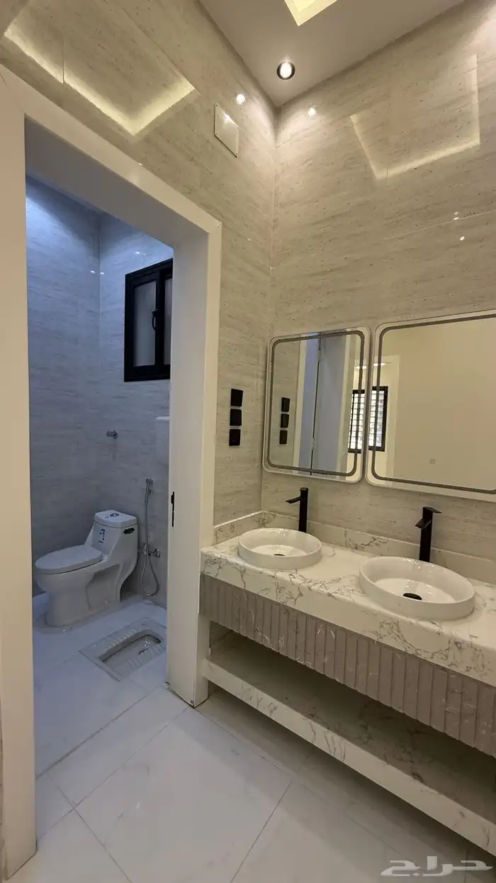 للبيع شقق ارضيه وارواف علويه بسعر 550 الف شمال الخميس 18