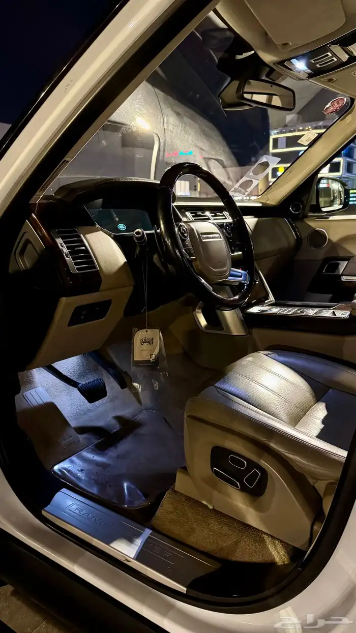 رنج روفر سوبر تشارج 12