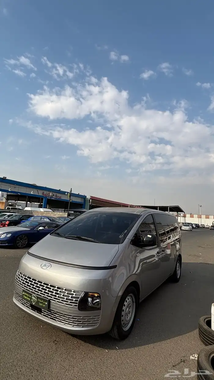 ستاريا 2022ديزل 11 راكب اصلي بدي وكالة ممشي قليل 2