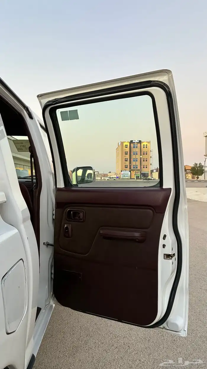 ددسن نضيف . 22