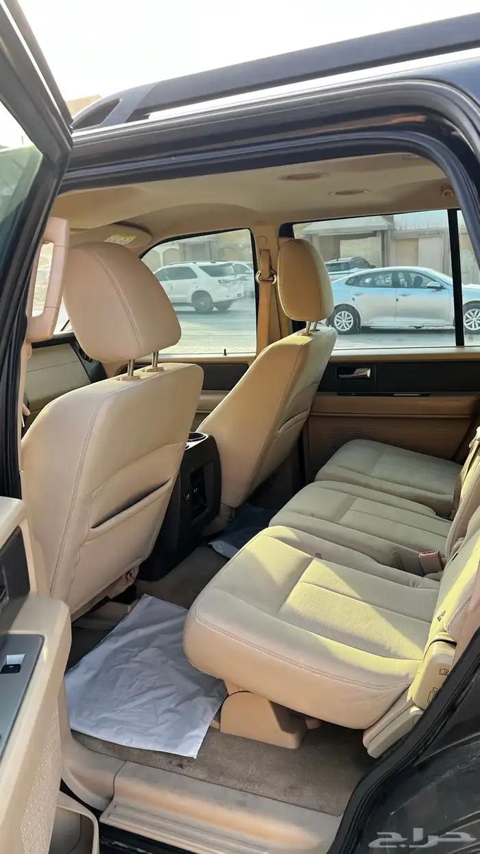 فورد اكسبيدشن 2012 9