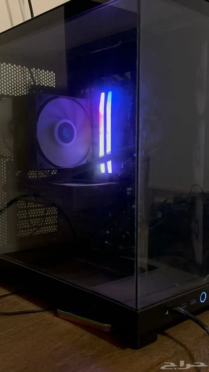 بي سي وشاشه للبيع 1