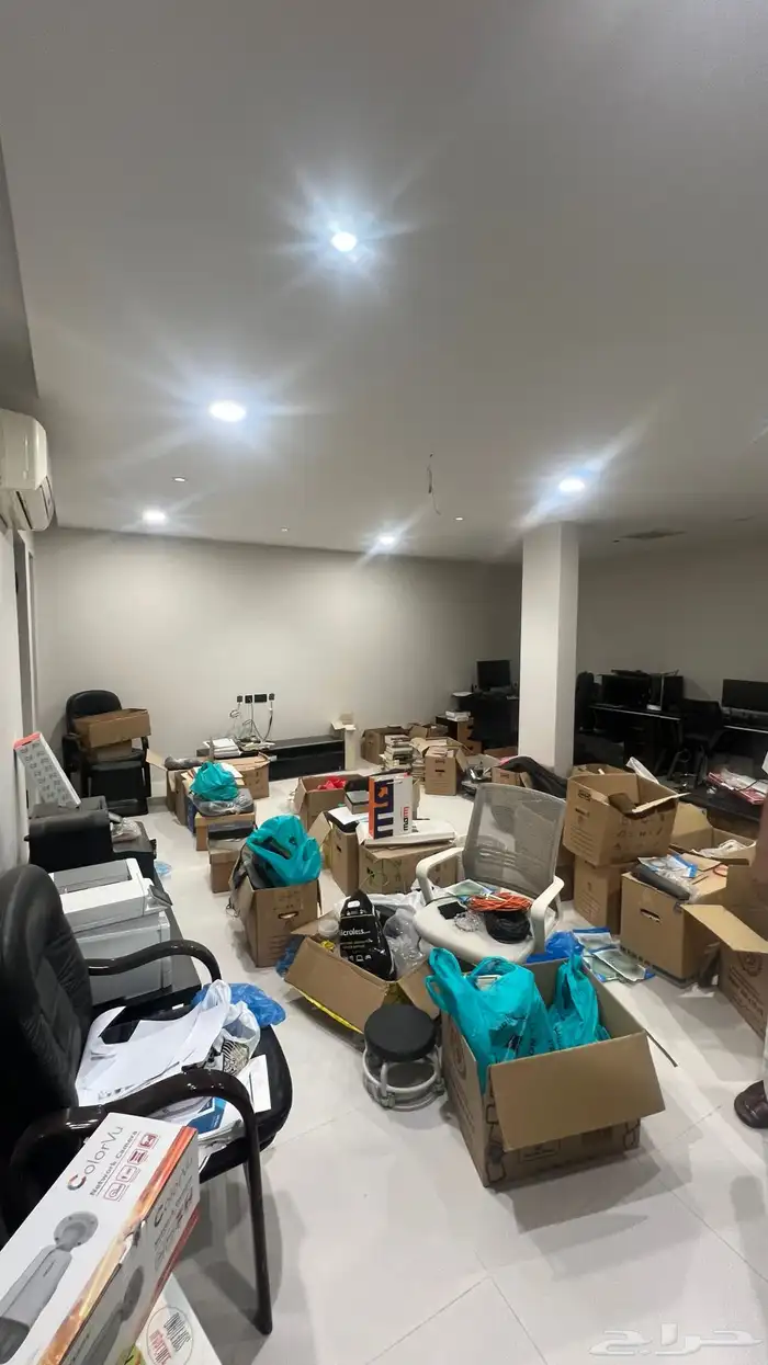 للبيع فيلا مستقله 625 متر مؤثثه حي بدر 91 26