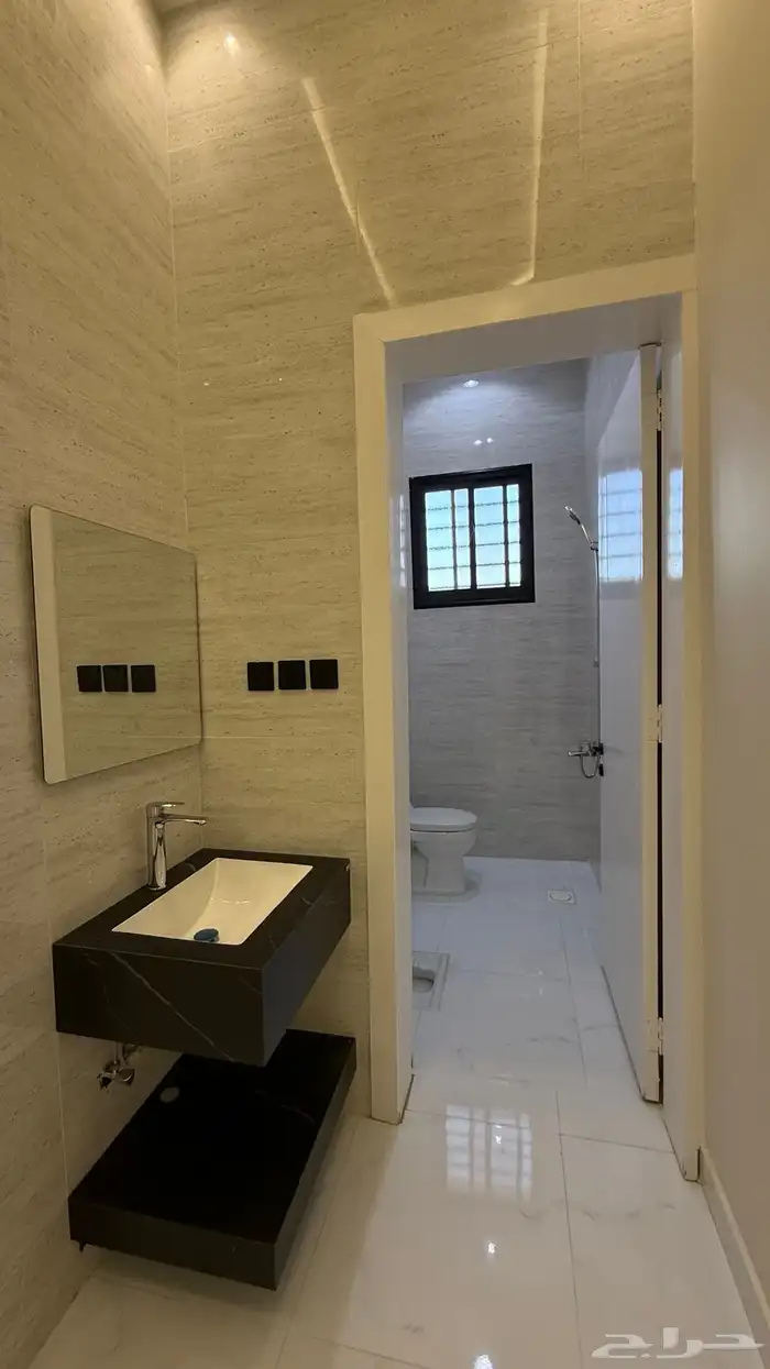 للبيع شقق ارضيه وارواف علويه بسعر 550 الف شمال الخميس 23