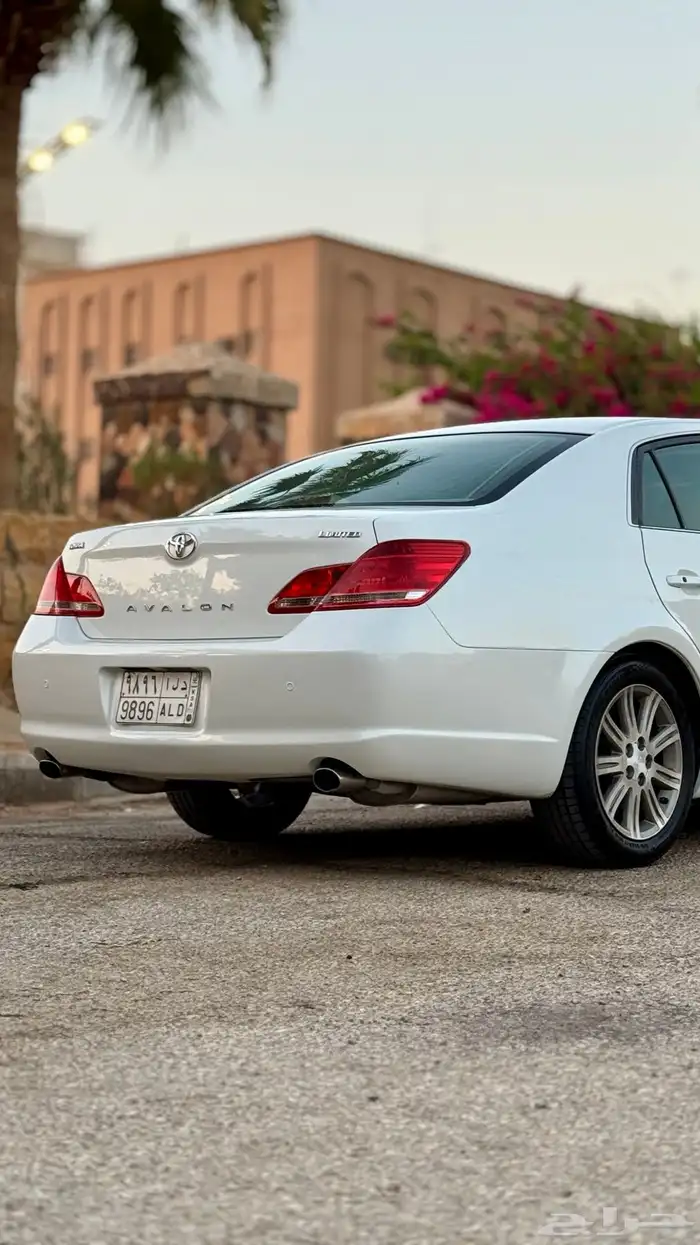 للبيع تويوتا افالون 2007 ((نظيف)) 14