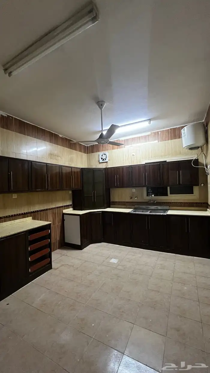 شقة للايجار حي القادسية تبوك 1