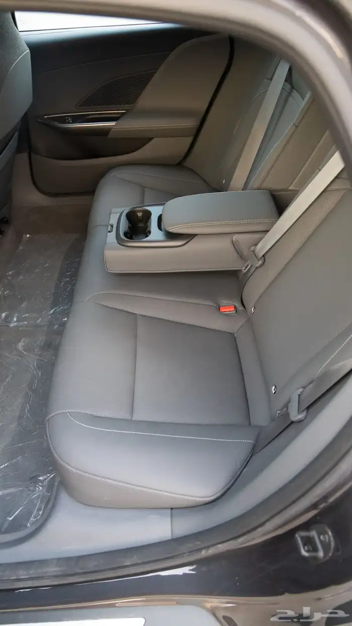 لوسيد Air Pure .. ( شبه جديد ) 24