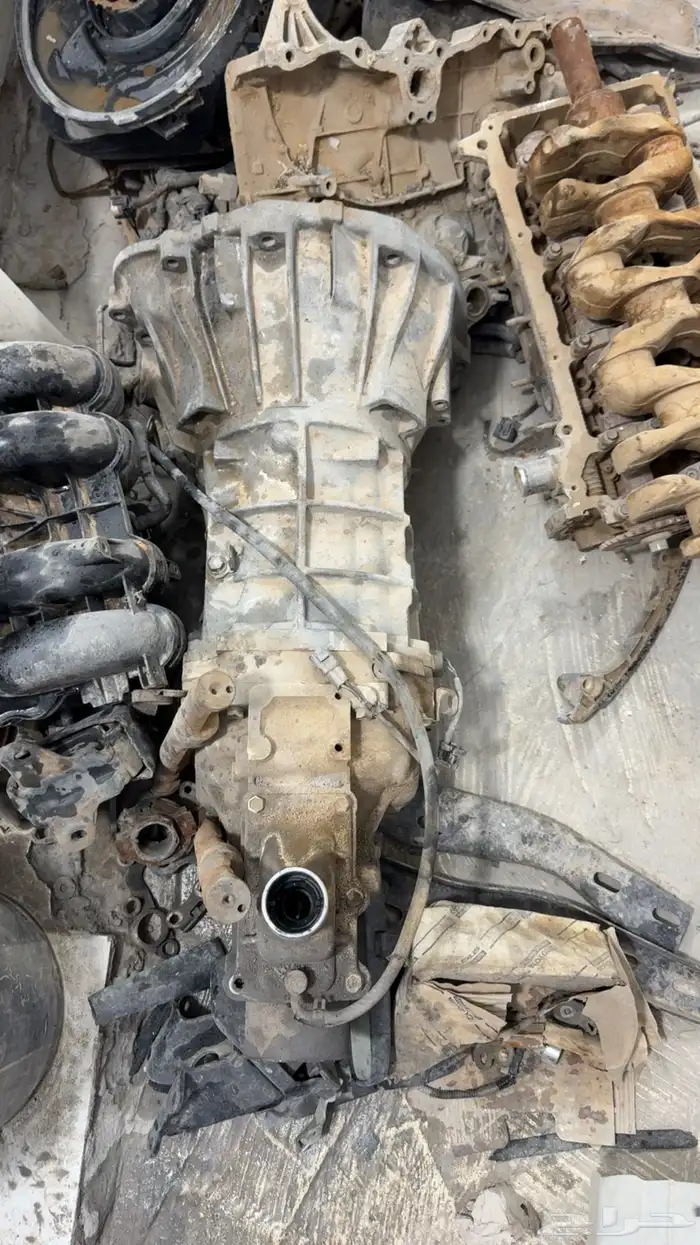 قير هايلكس نضيف معا مكينه مفكوكه 0