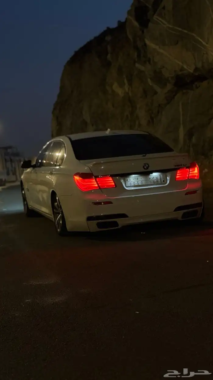 BMW750 موديل 2010 1