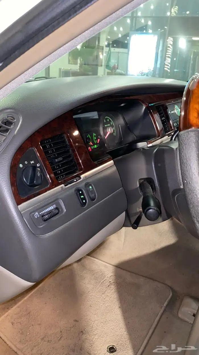 لنكولن تاون كار سقنتشر لمتد شورت 23