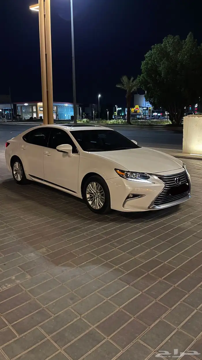 لكزس es 2016 2