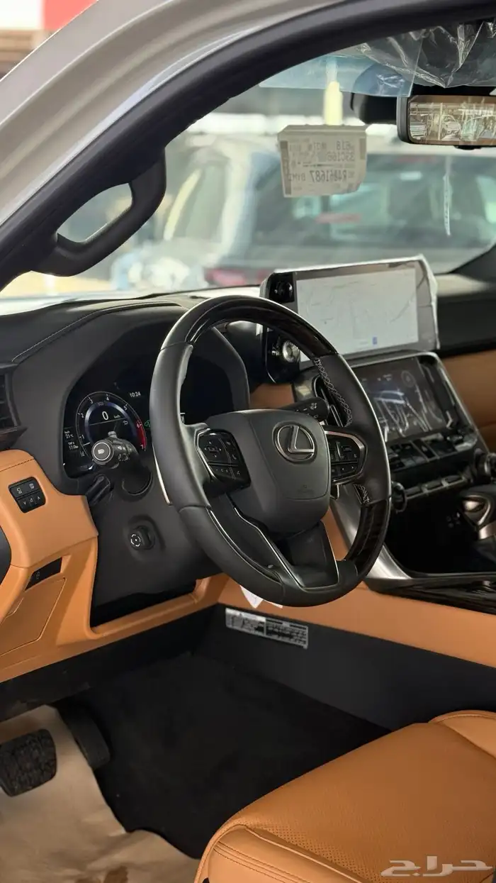 لكزس LX600BBموديل 2024 اصفار 9
