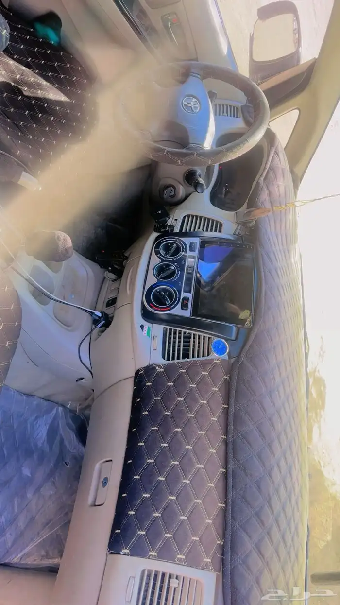 للبيع سياره انوفا موديل 2010 2