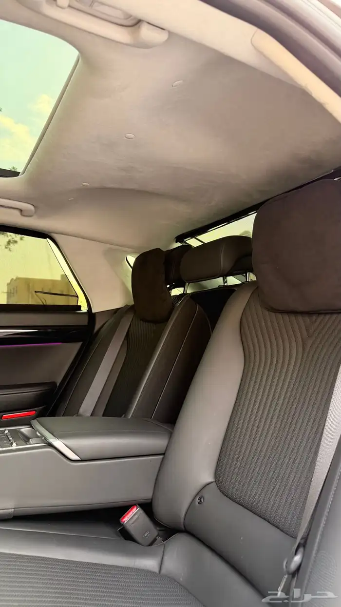 ازيرا 2023 ( بنزين 6V ) فل اوبشن مواصفات خاصه بحالة الوكالة 31