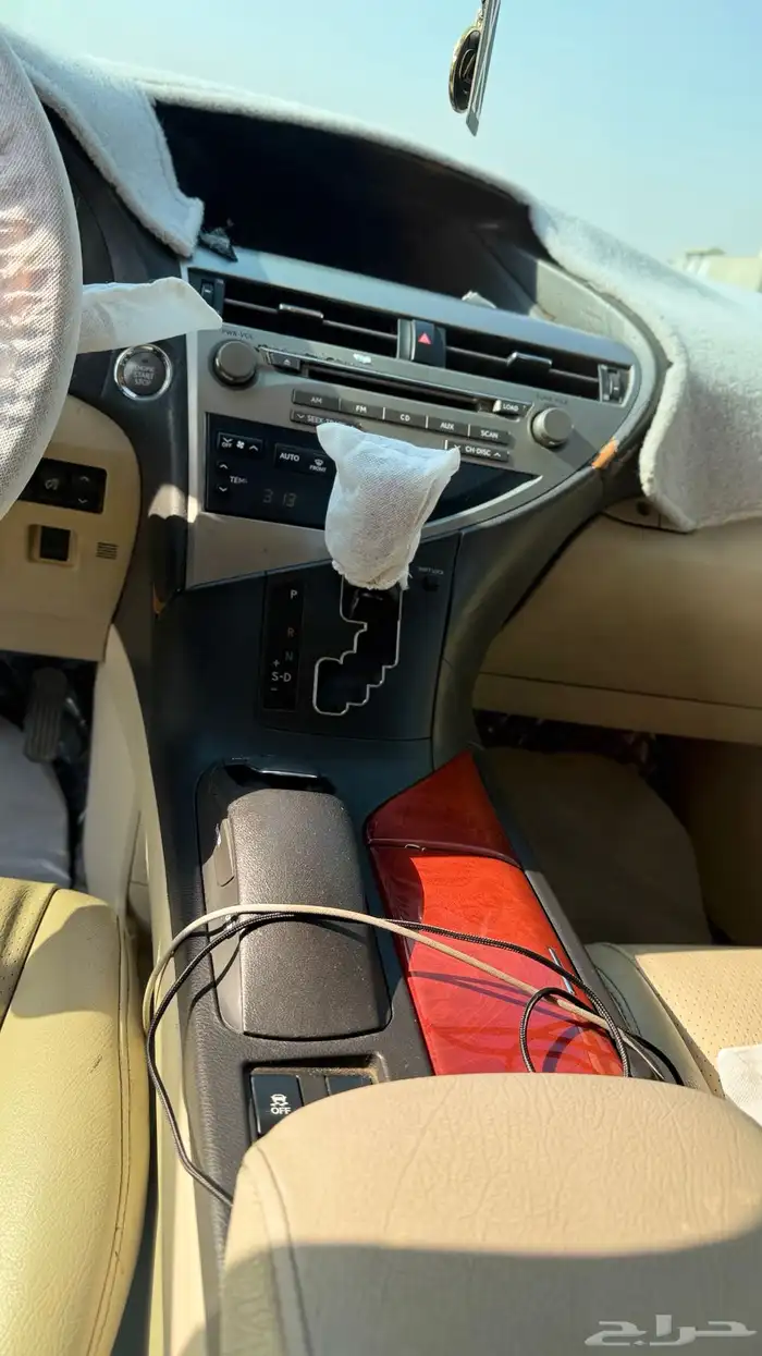 لكزس ار اكس 2011 19