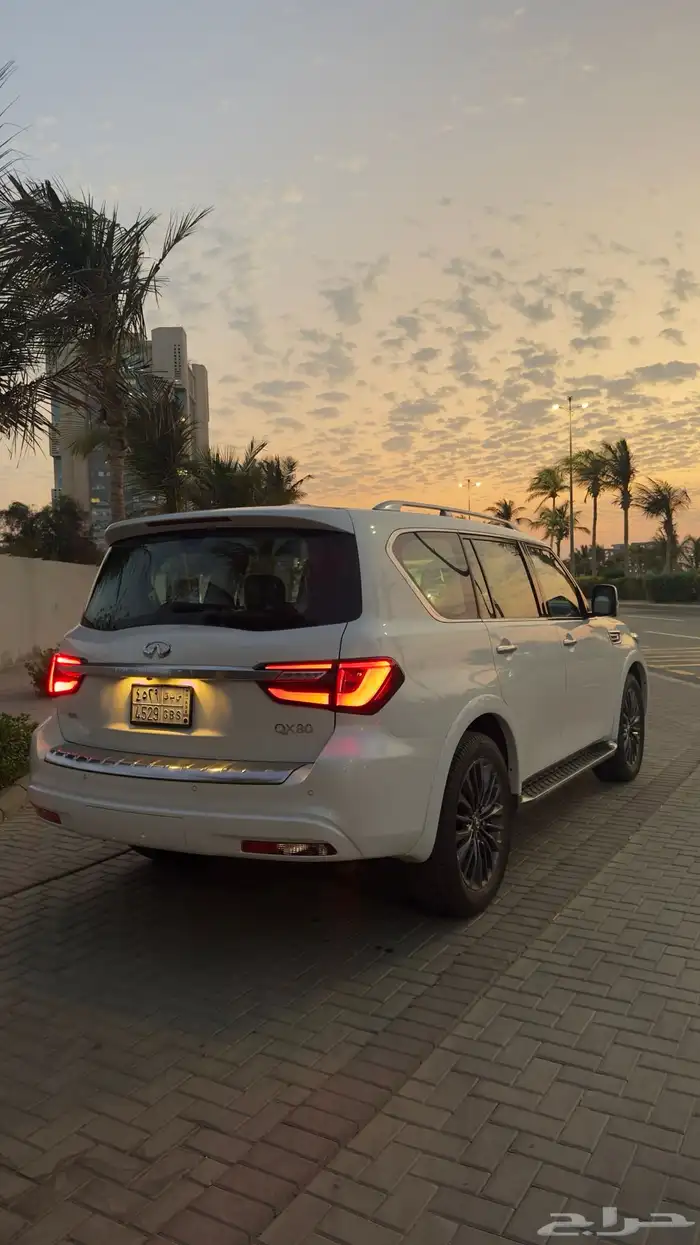 انفينتي qx80 2024 اخو الاصفار ممشى 1900 كم فقط 0
