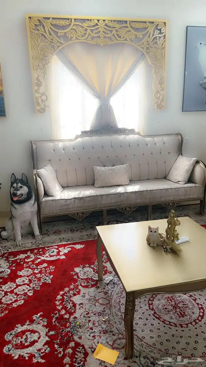 مجلس كلاسك مفصله قبل سنه 7000 الف والحين أبيعه 2500 اك 1