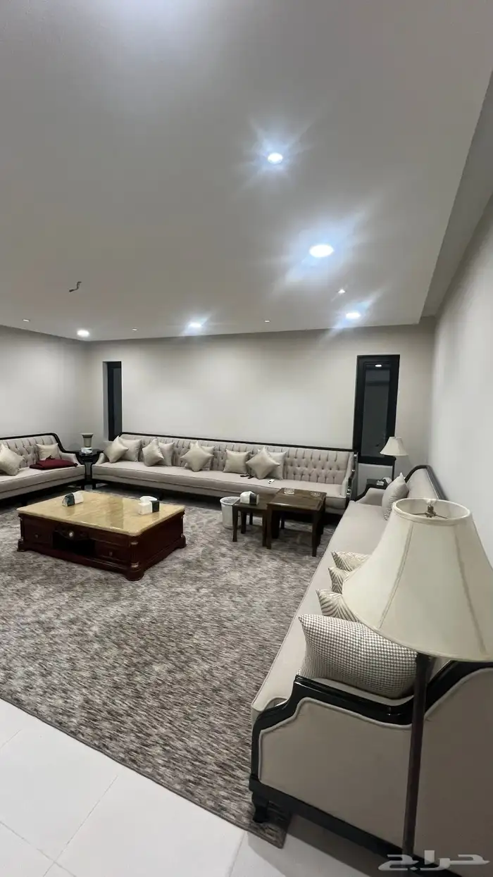 للبيع فيلا مستقله 625 متر مؤثثه حي بدر 91 4