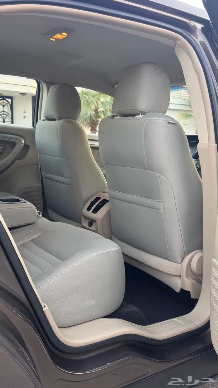 للبيع فورد تورس 2016 19