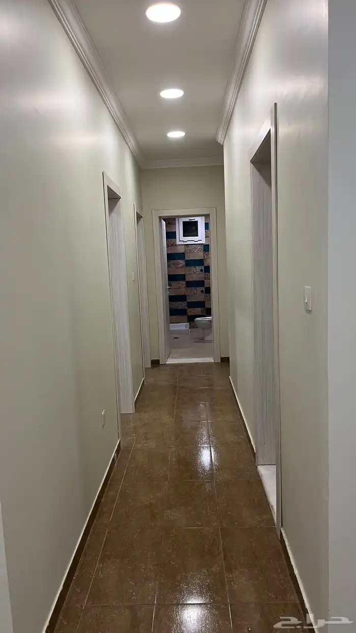 شقه في حي الريان للايجار السنوي 5