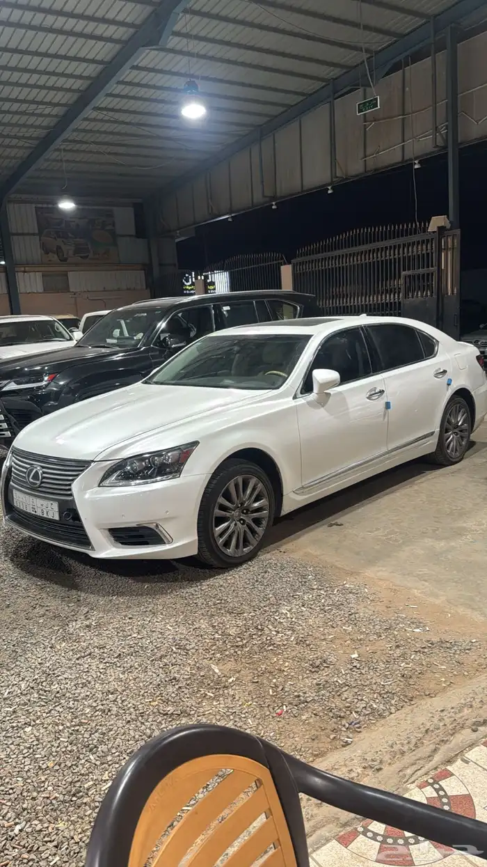 لكزس 15 هايبرد طراز 600 0