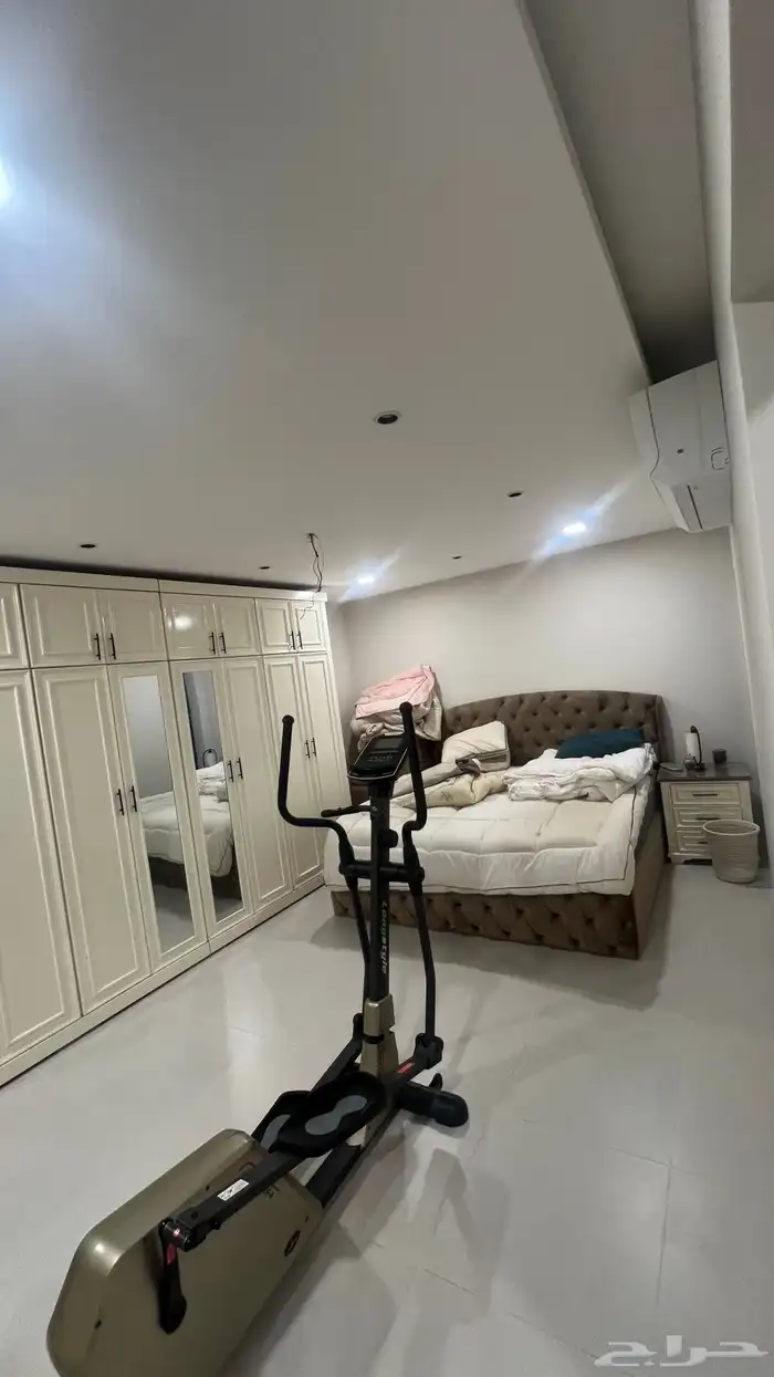 للبيع فيلا مستقله 625 متر مؤثثه حي بدر 91 22