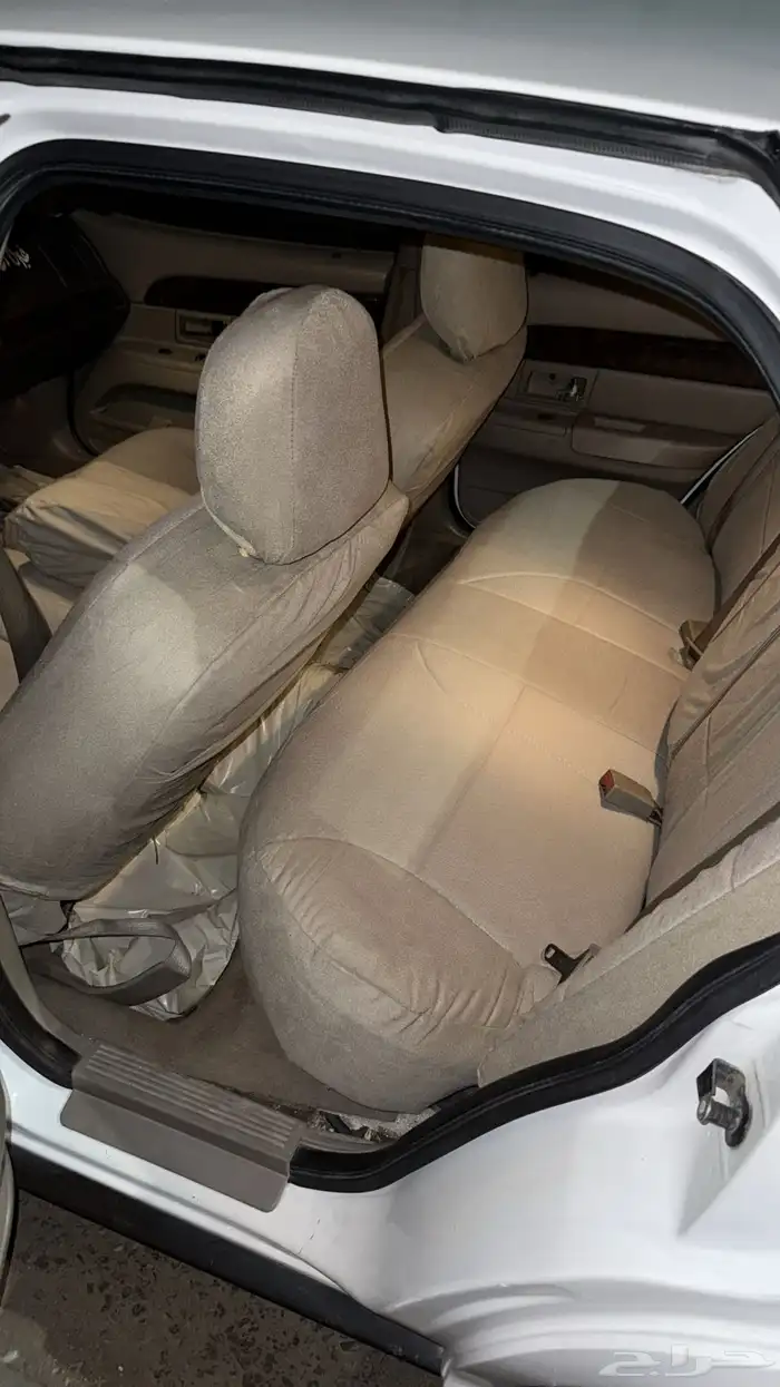 فورد جراند ماركيز 2008 24