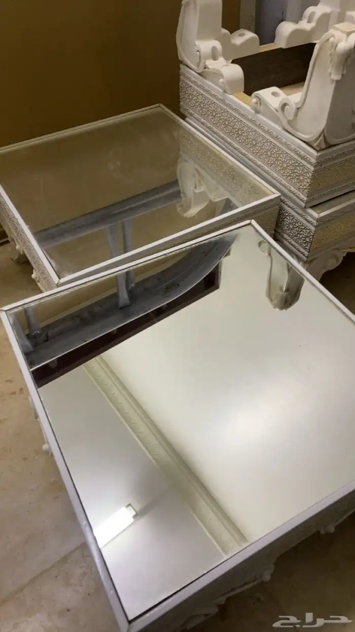 طاوله ما فيها اي خراب 1