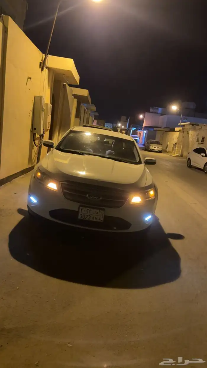 فورد تورس أمريكي 2011 1