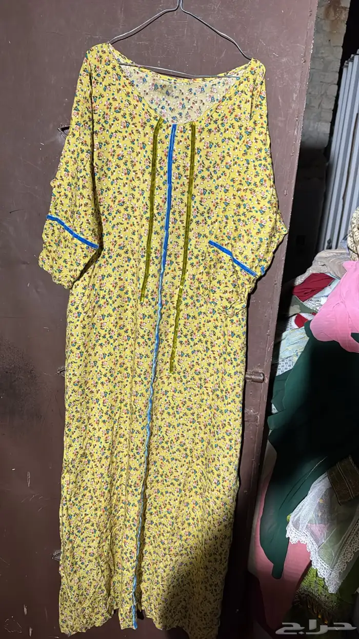 جلابيات وعبايات مستعمل نضيف 38