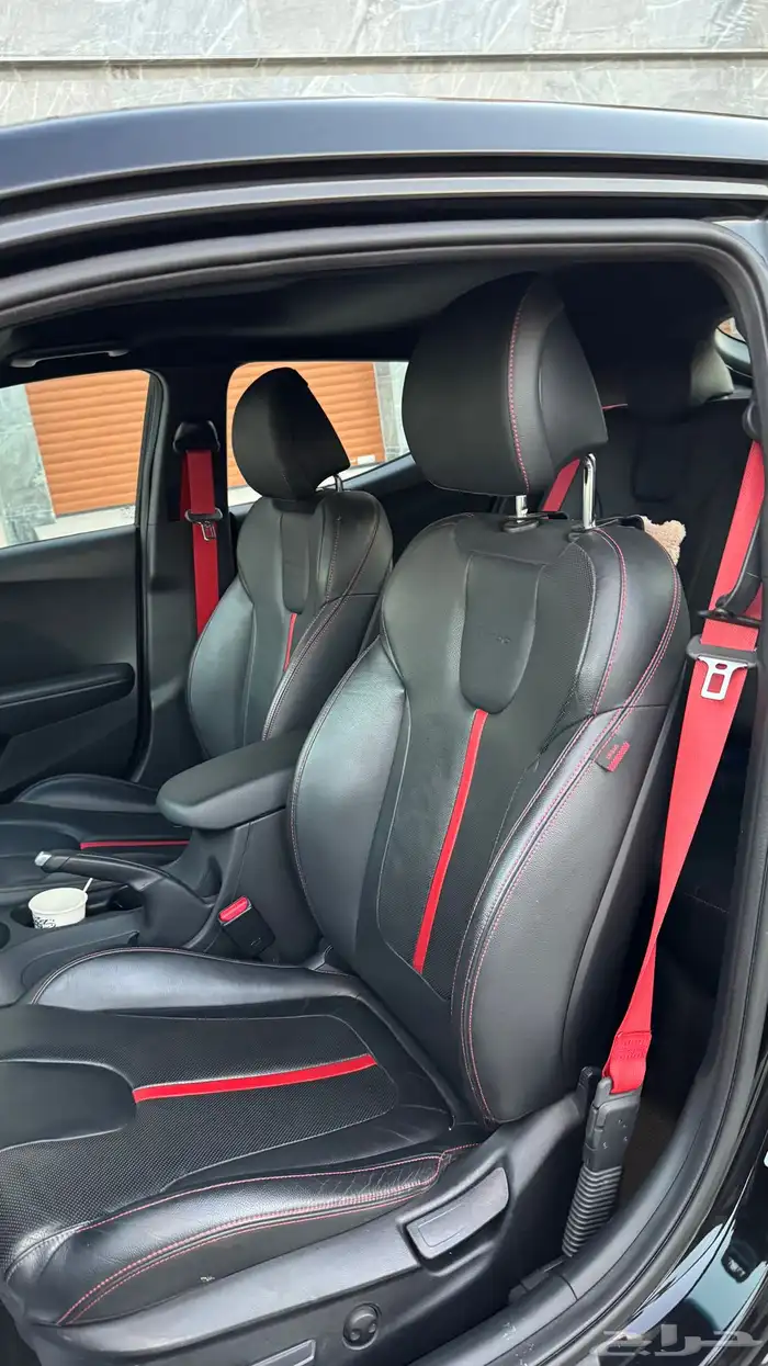 للبيع هيونداي فيلوستر 2020 بحالة ممتازه 24