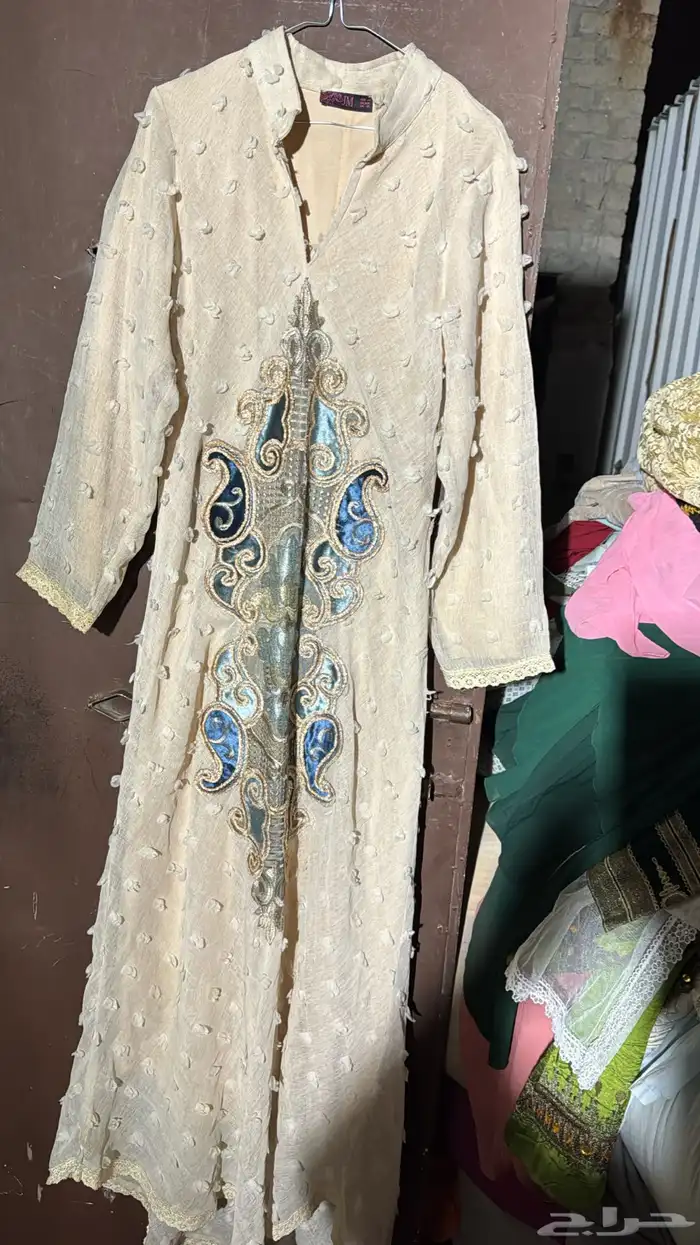 جلابيات وعبايات مستعمل نضيف 51