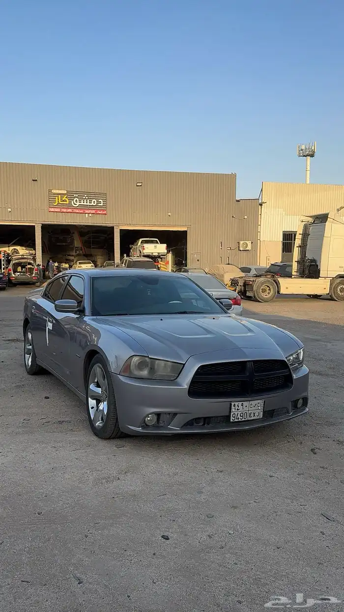 دوج تشارجر للبيع او البدل 2