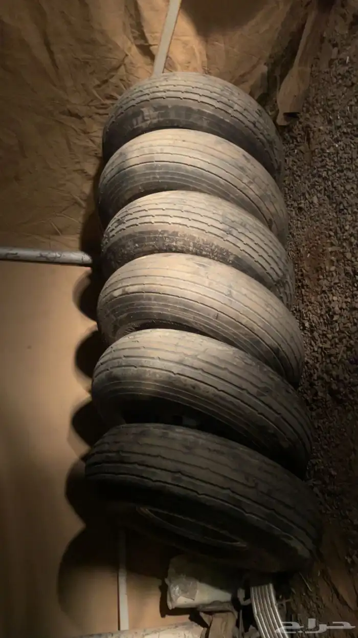 جنوط مع كفرات بالون مقاس 1400 4