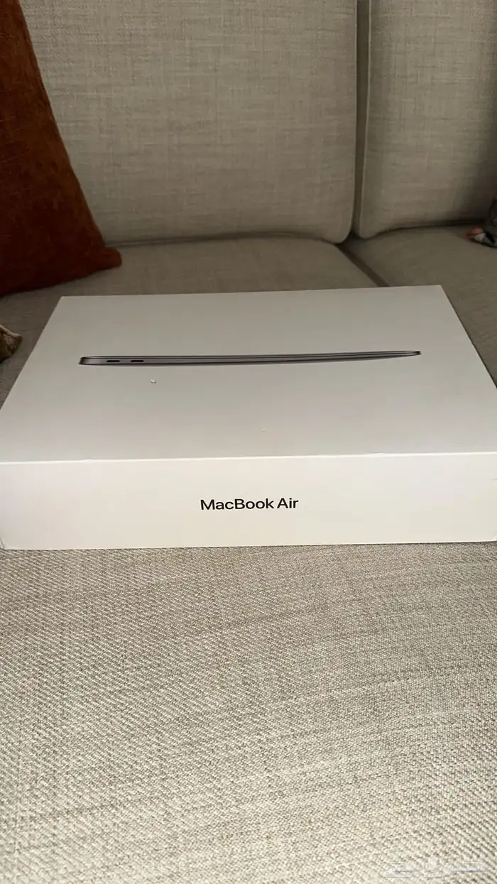 لاب توب نظييف جدا  شبه جديد والله استخدمته اقل من اسبوع 1