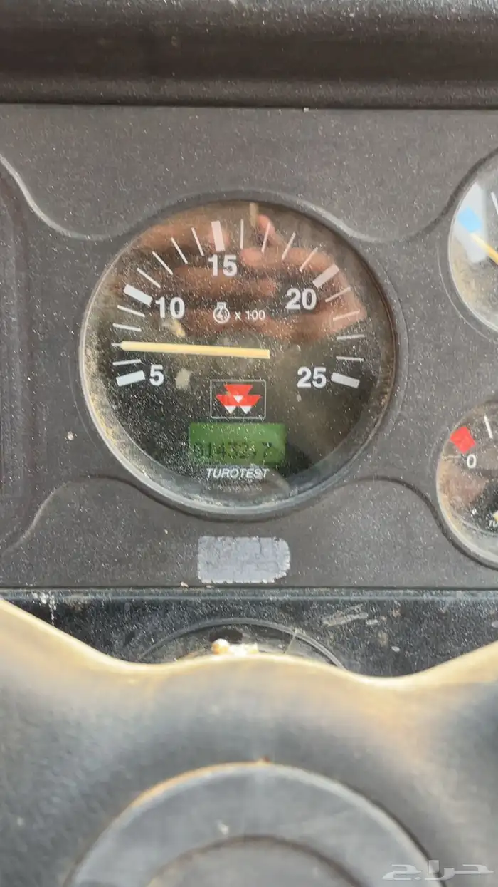 للبيع حراثة ماسي 440 2010 شبه جديد 3