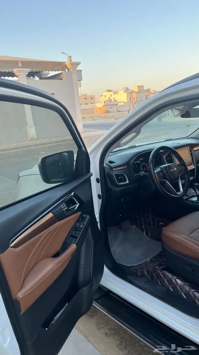 للبيع جيب ايسزو مالك الاول من الوكاله 5