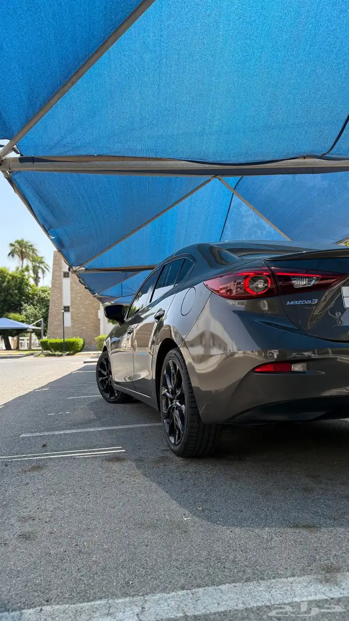 للبيع مازدا 3 الفئة الرياضية(نادرة) 33