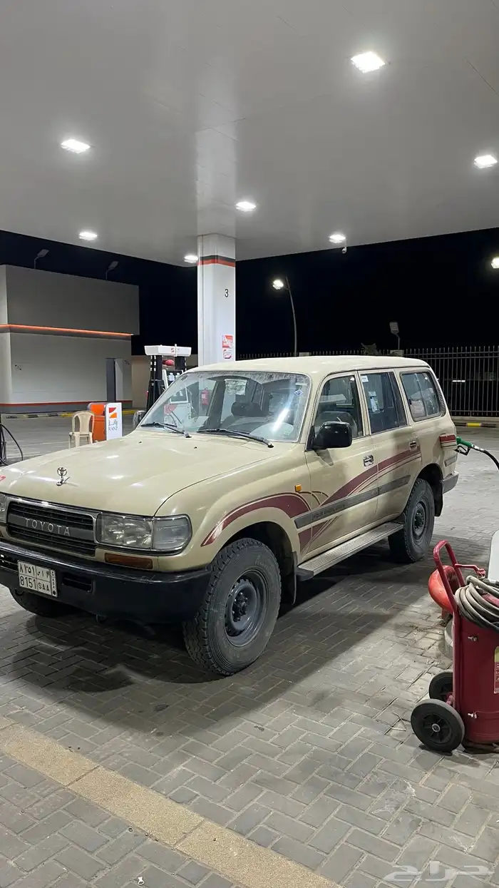 جيب لاند كروزر 1