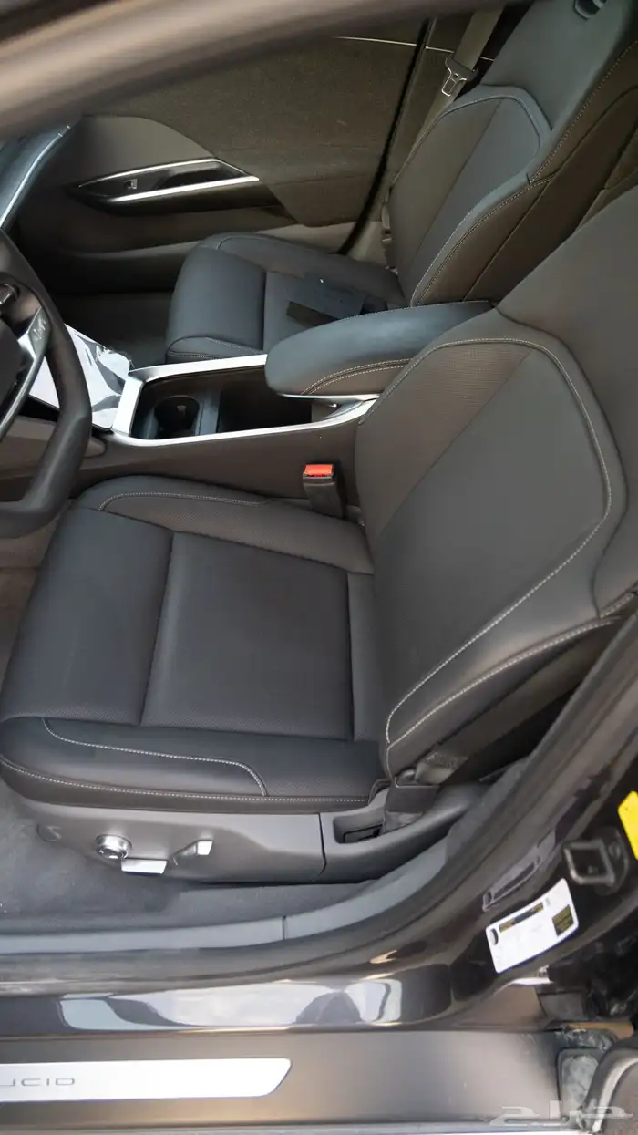 لوسيد Air Pure .. ( شبه جديد ) 12