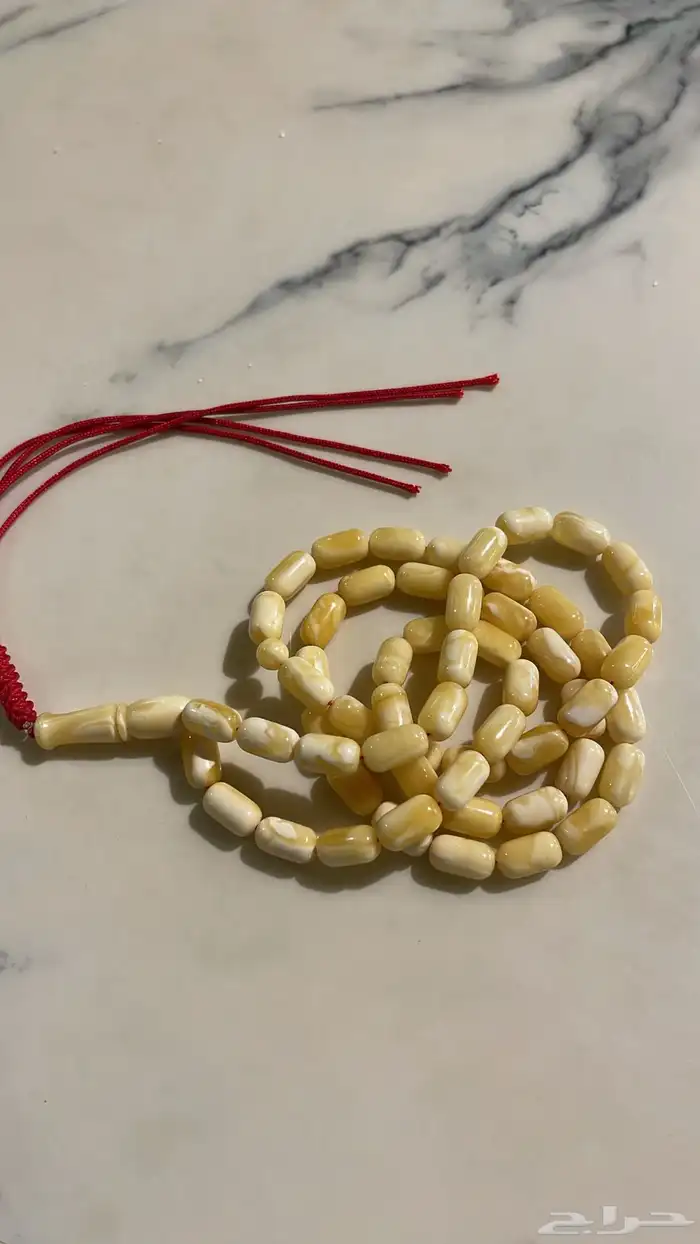 مسباح كهرمان طبيعي ابيض قديم 2