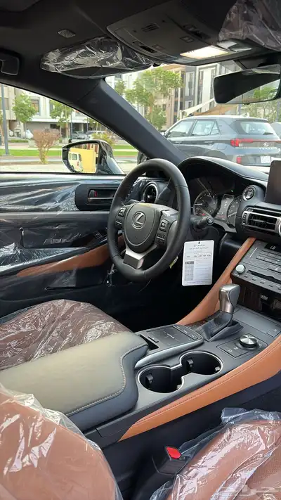 لكزس RC 350 2024 - جديدة زيرو index