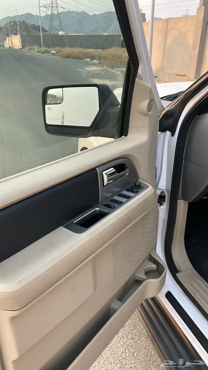 فورد اكسبدشن 2016 8