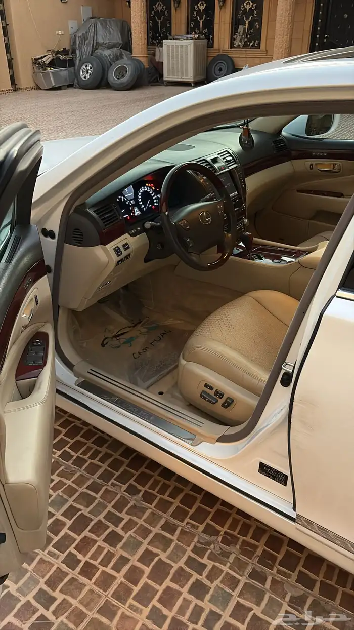 لكزز LS460 L 4