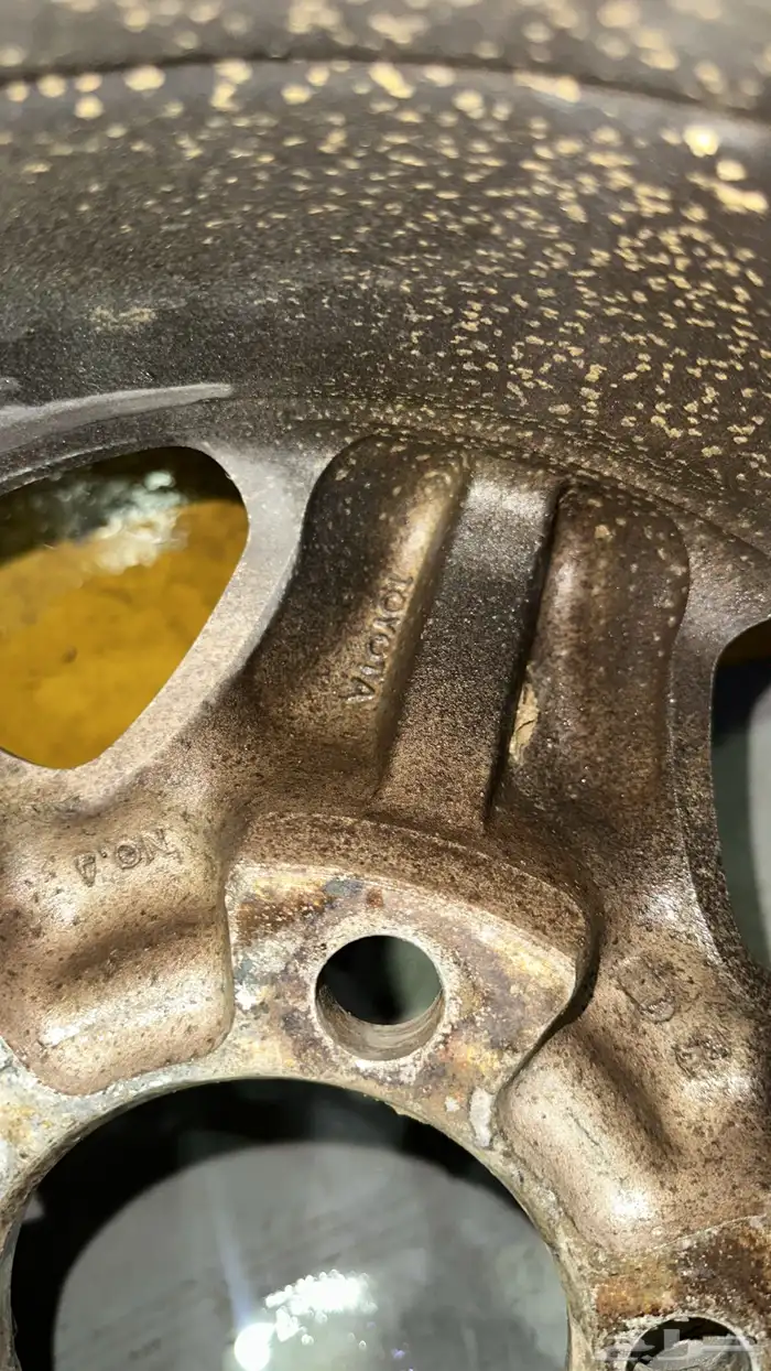 جنوط ربع تويوتا الاصليه عريضه 5صواميل 2