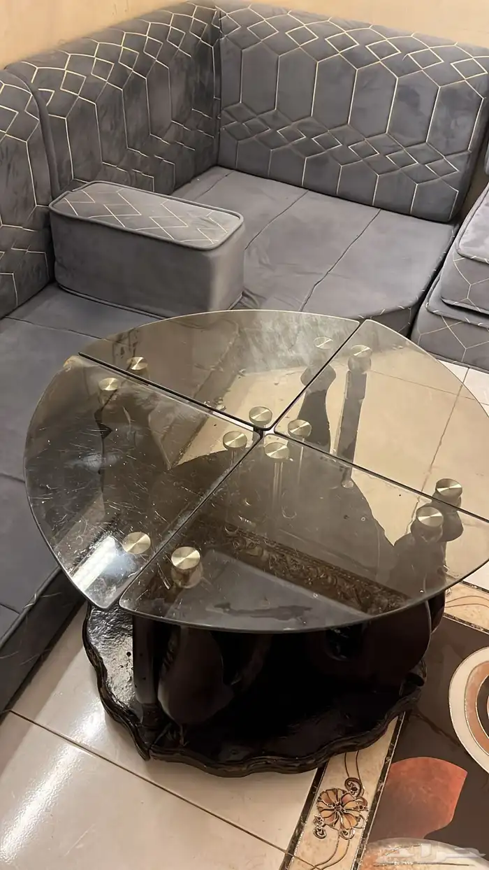 طاولات نظيفة فخمة جدا  للبيع 1