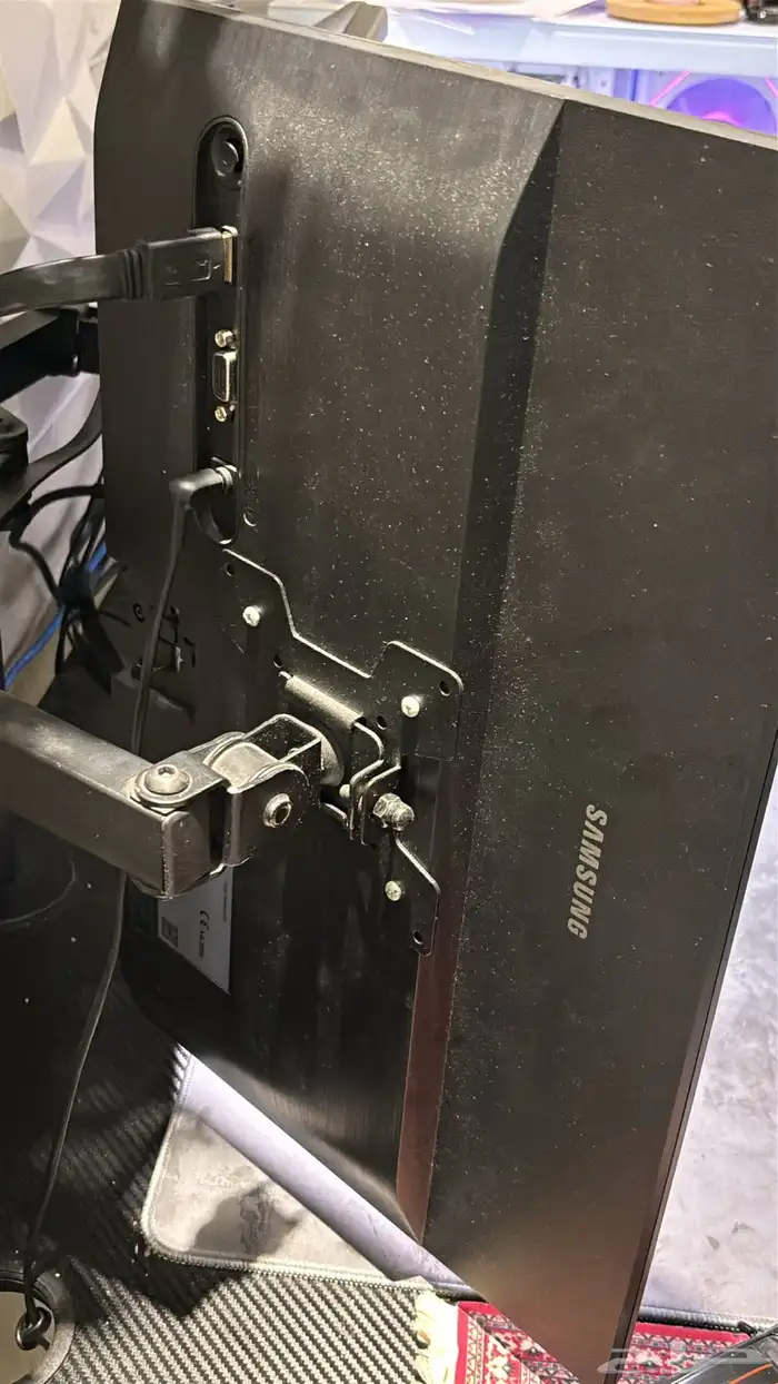 شاشة قيمنق   جانبيه للبيسي 1